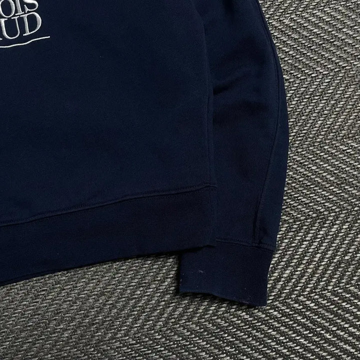 [SOLD OUT] 마리떼 프랑소와 저버 자수 빅로고 크롭 맨투맨 네이비y 5383