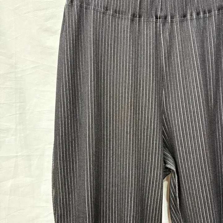 [BUNJANG] Pleats Please Issey Miyake Black Striped Pants / 플리츠플리즈 이세이미야케 블랙 스트라이프 팬츠3사이즈(정품)  허리단면3