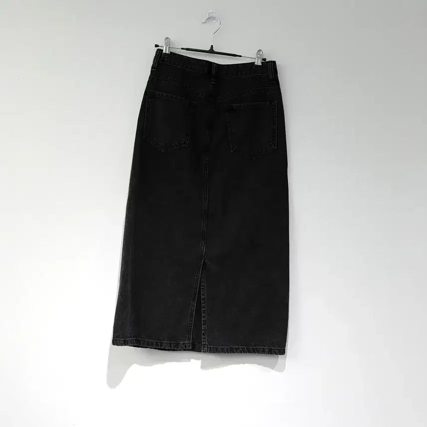 [BUNJANG] A-Line Black Denim Skirt / A라인 흑청 실버 버튼 뒷트임 데님 스커트