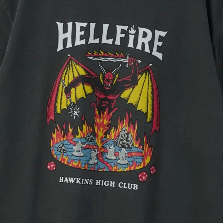 [BUNJANG] Stranger Things Hellfire Club T-shirt / 기묘한 이야기 헬파이어 클럽 반팔 티셔츠