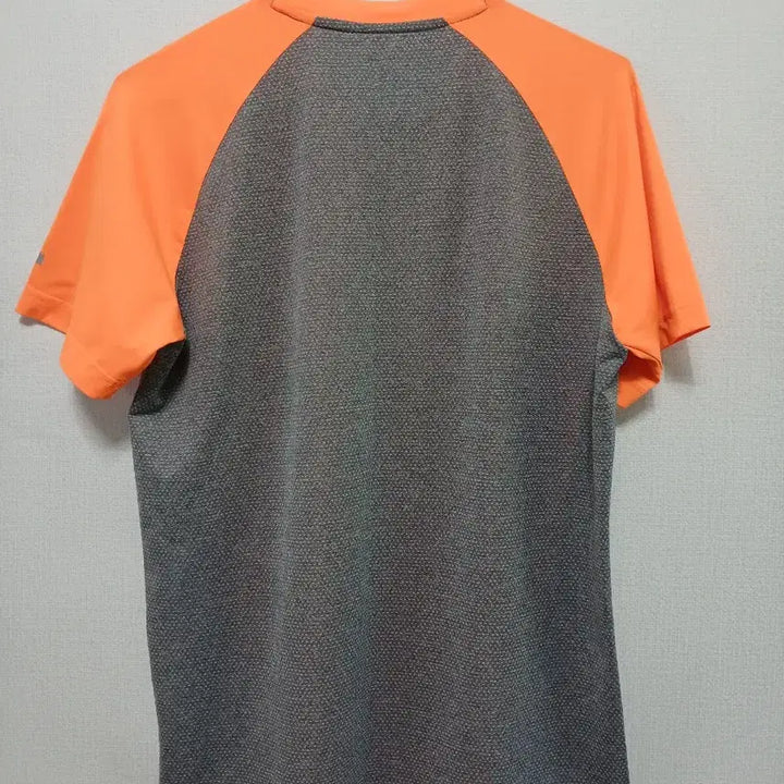 [BUNJANG] Descente Running Short Sleeve T-Shirt / 데상트 러닝 반팔 티셔츠 오렌지/회색