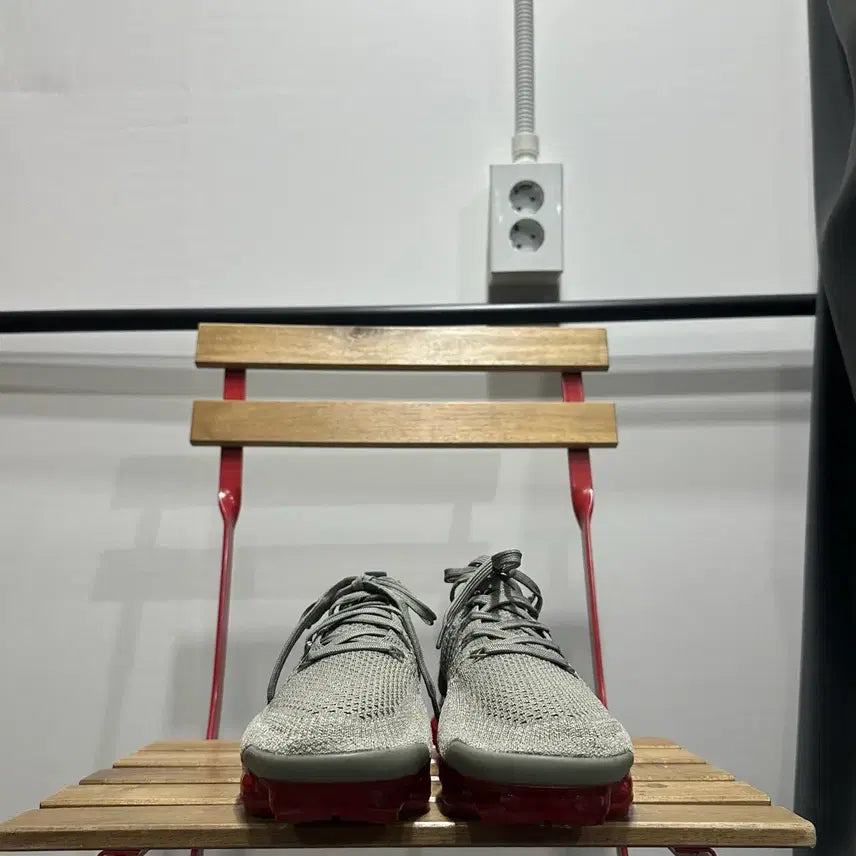 [BUNJANG] Nike Air VaporMax Flyknit Sneakers / 275) 나이키 운동화 남성 에어 베이퍼맥스 플라이니트 카키 레드