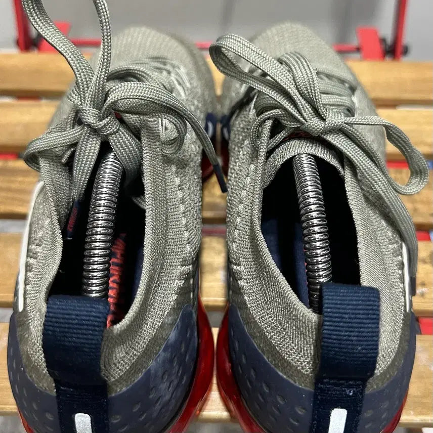 [BUNJANG] Nike Air VaporMax Flyknit Sneakers / 275) 나이키 운동화 남성 에어 베이퍼맥스 플라이니트 카키 레드