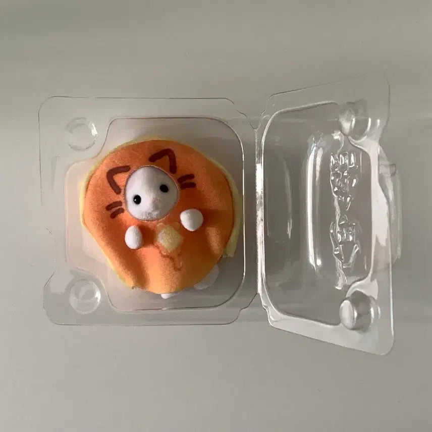 [SOLD OUT] 실바니안 해피스위츠 쿠지 팬케이크 라떼 고양이