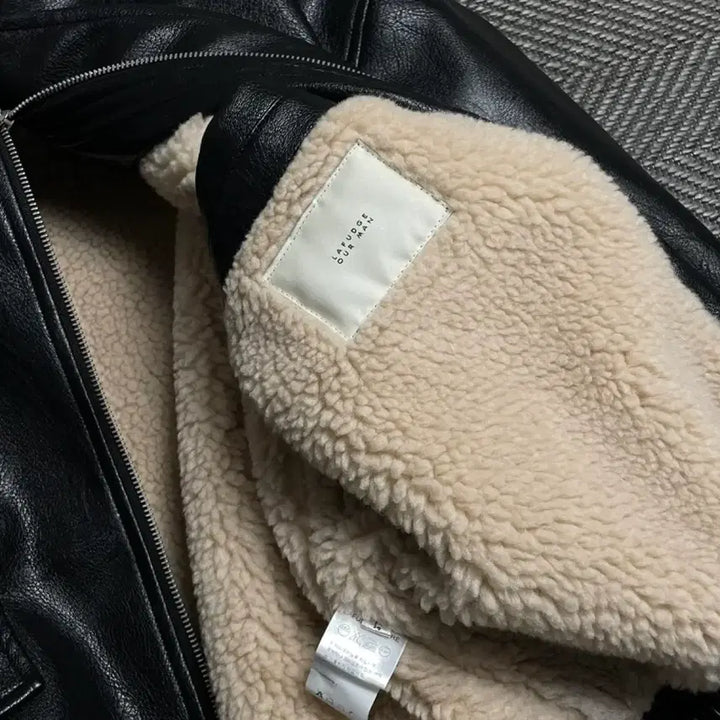 [BUNJANG] Lafayette Store Minimal Bomber Leather Jacket / 라퍼지 스토어 미니멀 봄버 레더 자켓y 5390
