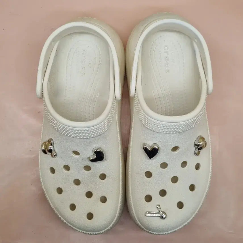 [BUNJANG] Crocs Classic Crush Clog White 250 / 크록스 클래식 크러쉬 클로그 화이트 250