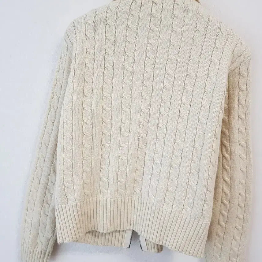 [SOLD OUT] 반에이크 정품 여성집업니트