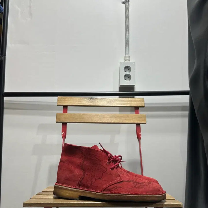 [BUNJANG] Supreme x Clarks Desert Map Desert Boots / US9.5) 슈프림 x 클락스 부츠 남성 남자 데저트 맵 데저트 부츠