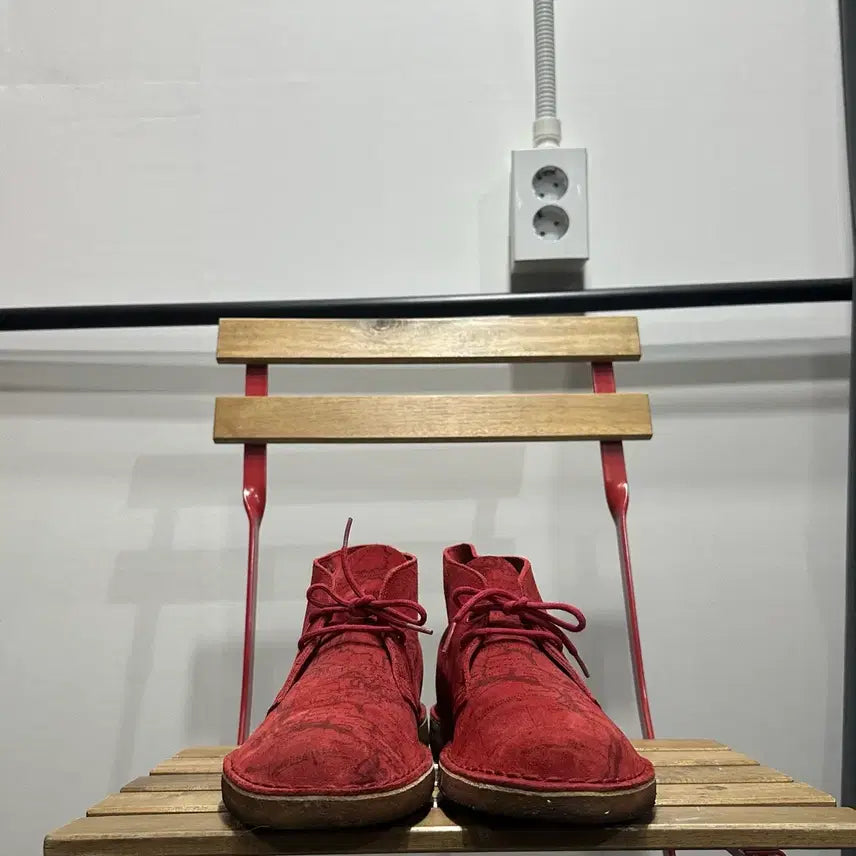 [BUNJANG] Supreme x Clarks Desert Map Desert Boots / US9.5) 슈프림 x 클락스 부츠 남성 남자 데저트 맵 데저트 부츠