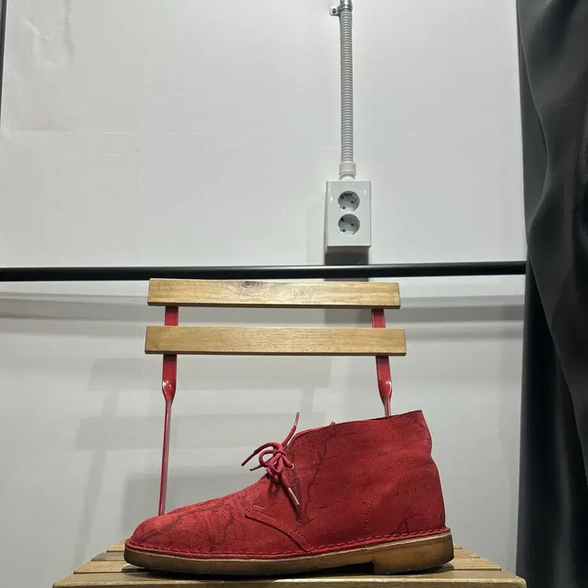 [BUNJANG] Supreme x Clarks Desert Map Desert Boots / US9.5) 슈프림 x 클락스 부츠 남성 남자 데저트 맵 데저트 부츠