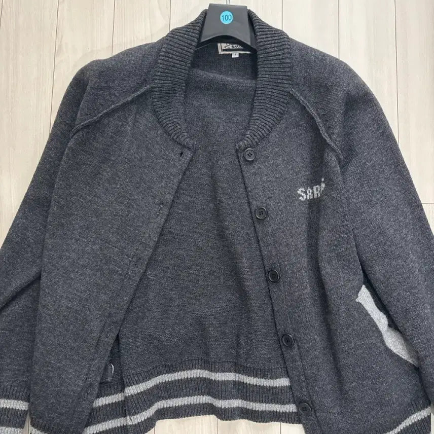 [BUNJANG] Saroeg Charcoal Cardigan (Size 1) / 사로그 가디건 차콜 1사이즈