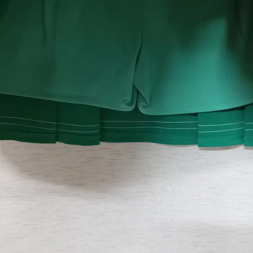 [BUNJANG] BNX Pleated Skirt with Inner Shorts - Green / B4-28/BNX 속바지 그린색 주름 스커트 여성