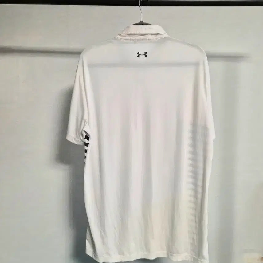 [BUNJANG] Under Armour White Striped Polo Shirt / 언더아머 화이트 스트라이프 반팔 폴로티