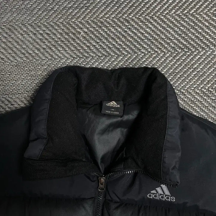 [BUNJANG] Adidas Duck Down Puffer Jacket Black / 아디다스 자수로고 덕 다운 푸퍼 패딩 블랙o 5395