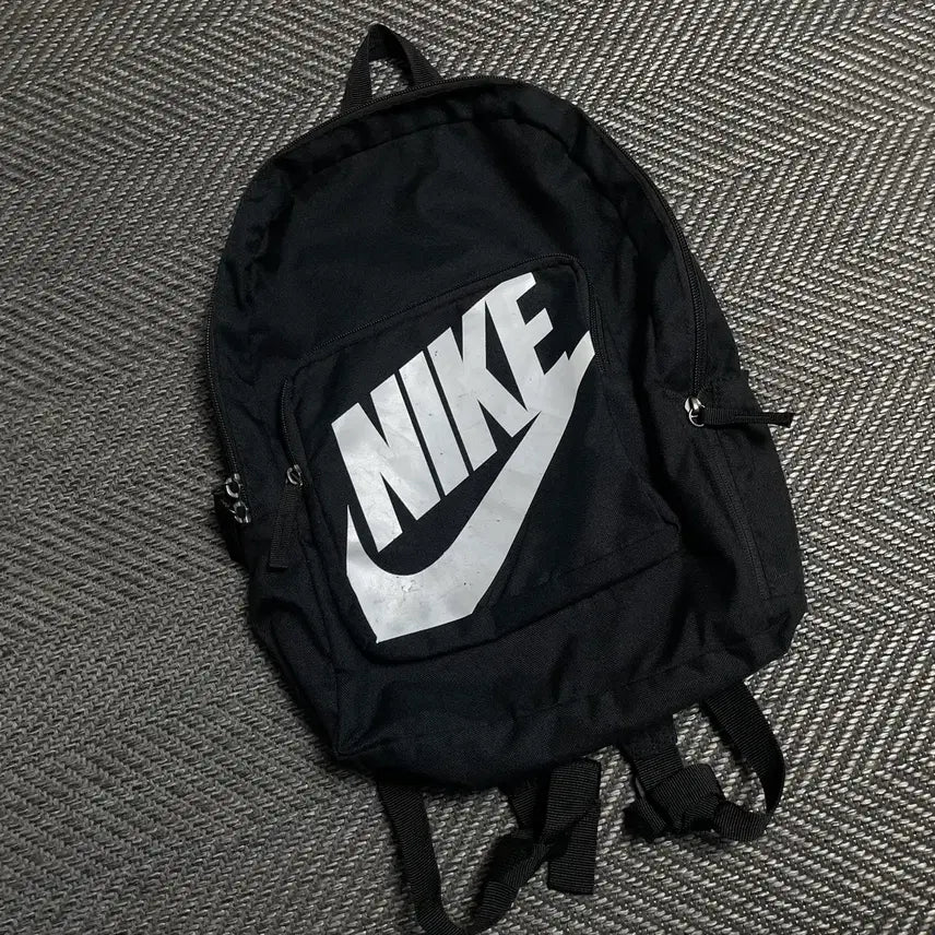 [BUNJANG] Nike Big Logo Classic Youth Backpack Black / 나이키 빅로고 클래식 유스 백팩 블랙y 5397