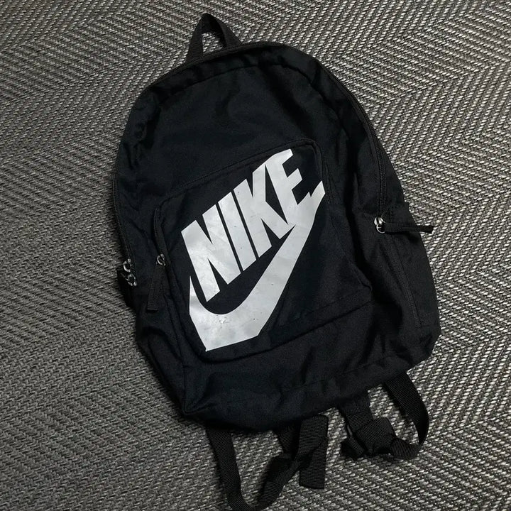 [BUNJANG] Nike Big Logo Classic Youth Backpack Black / 나이키 빅로고 클래식 유스 백팩 블랙y 5397