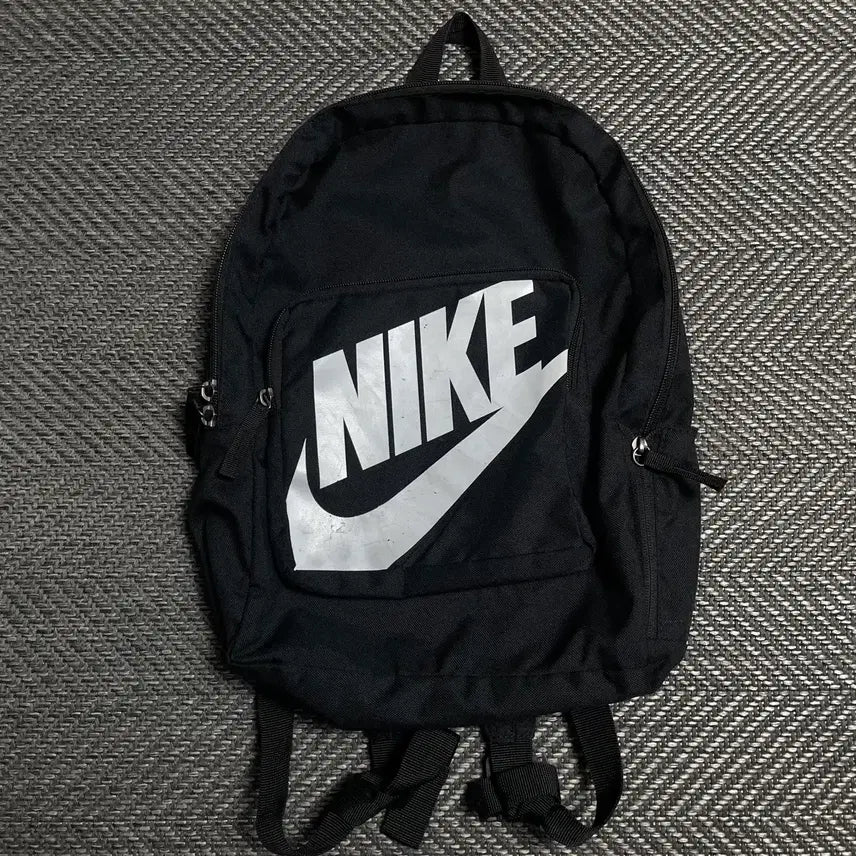 [BUNJANG] Nike Big Logo Classic Youth Backpack Black / 나이키 빅로고 클래식 유스 백팩 블랙y 5397