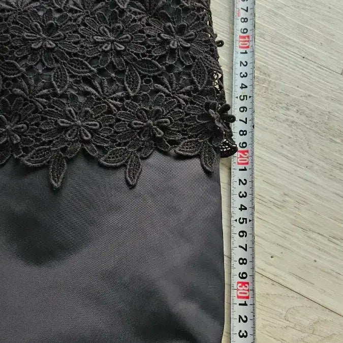 [SOLD OUT] 핸드메이드 블랙 레이스 장식 토트백