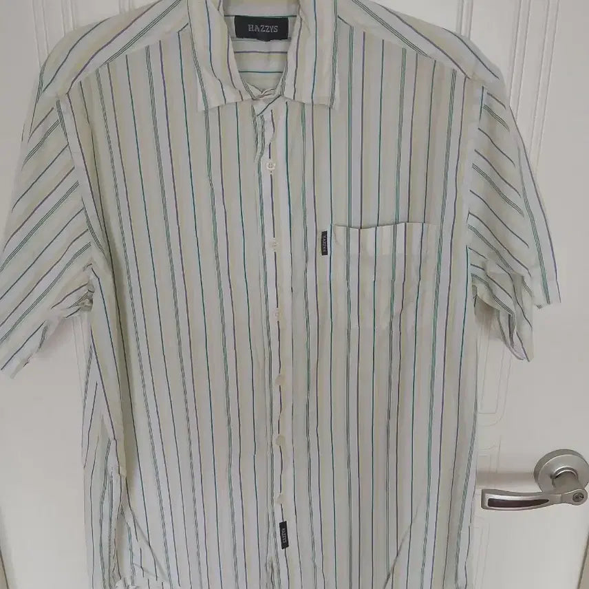 [BUNJANG] Hazzys Stripe Short Sleeve Shirt / 헤지스 스트라이프 반팔 셔츠  105