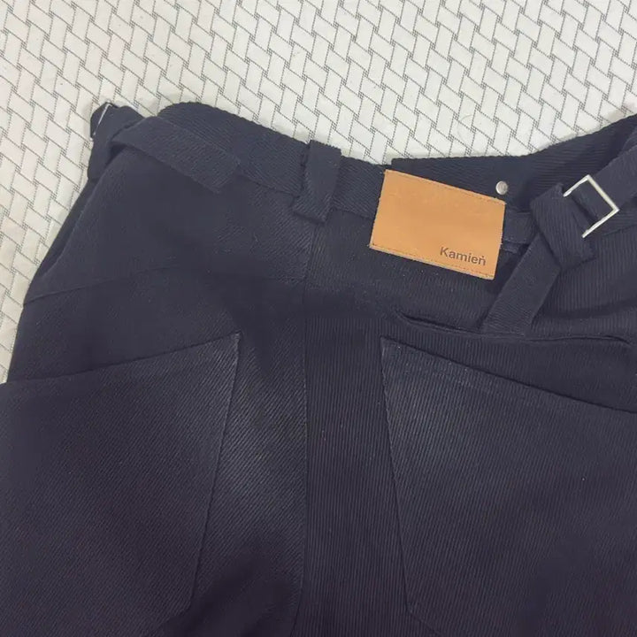 [BUNJANG] Kamien Titan Cargo Pants - Size 1 / 카미엔 타이탄 배기팬츠 1사이즈