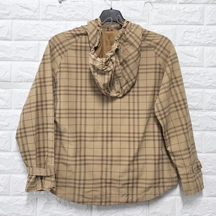 [BUNJANG] Burberry Hooded Windbreaker Jacket / M 버버리 후드집업 바람막이 C992