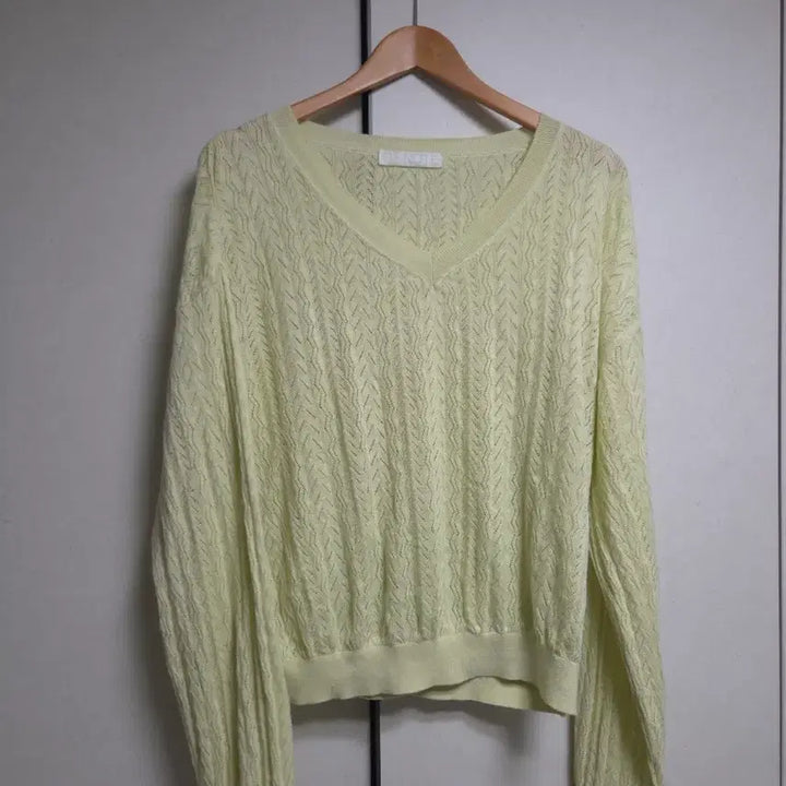 [BUNJANG] OF NOTE Eyelet Knit Top / OF NOTE 오프노트 아일렛 니트
