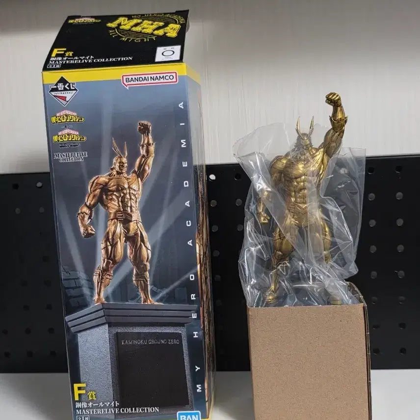 [SOLD OUT] 히로아카 나히아 올마이트 동상 F상 상반된 생각 제일복권 피규어