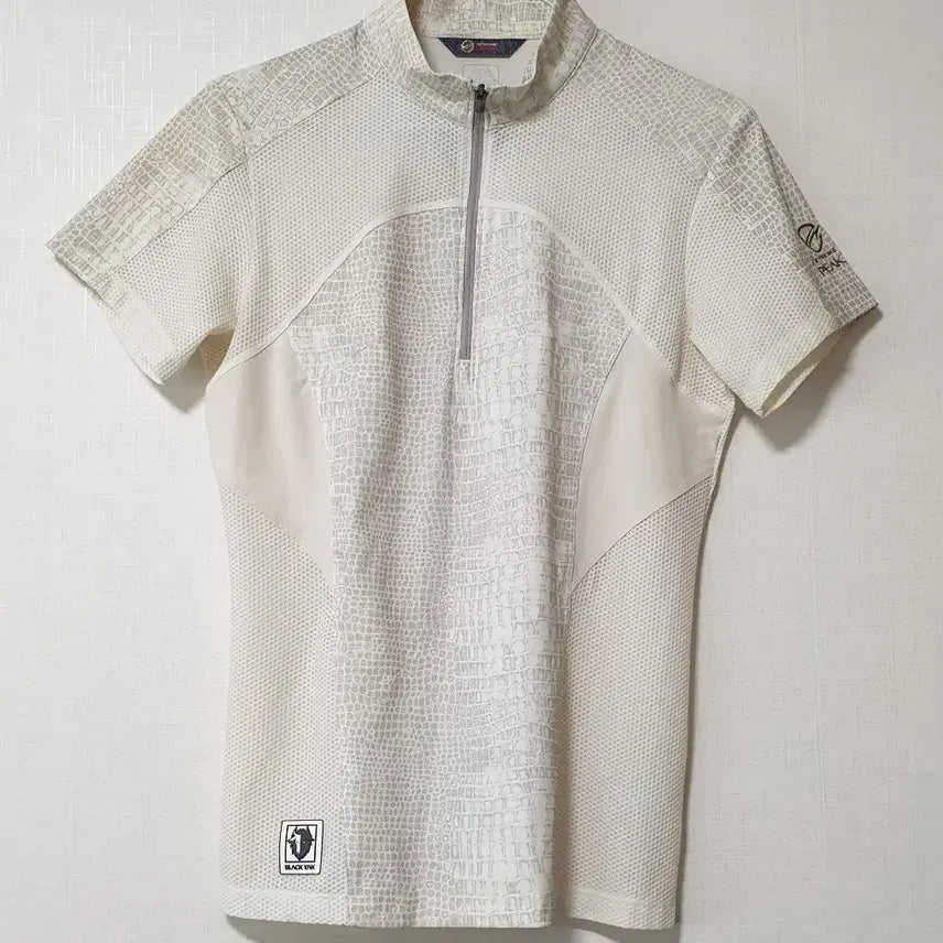 [SOLD OUT] 블랙야크 반팔 반집업 95사이즈