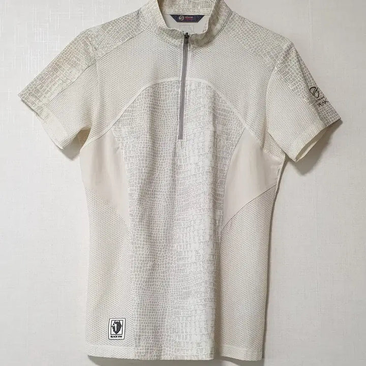 [SOLD OUT] 블랙야크 반팔 반집업 95사이즈