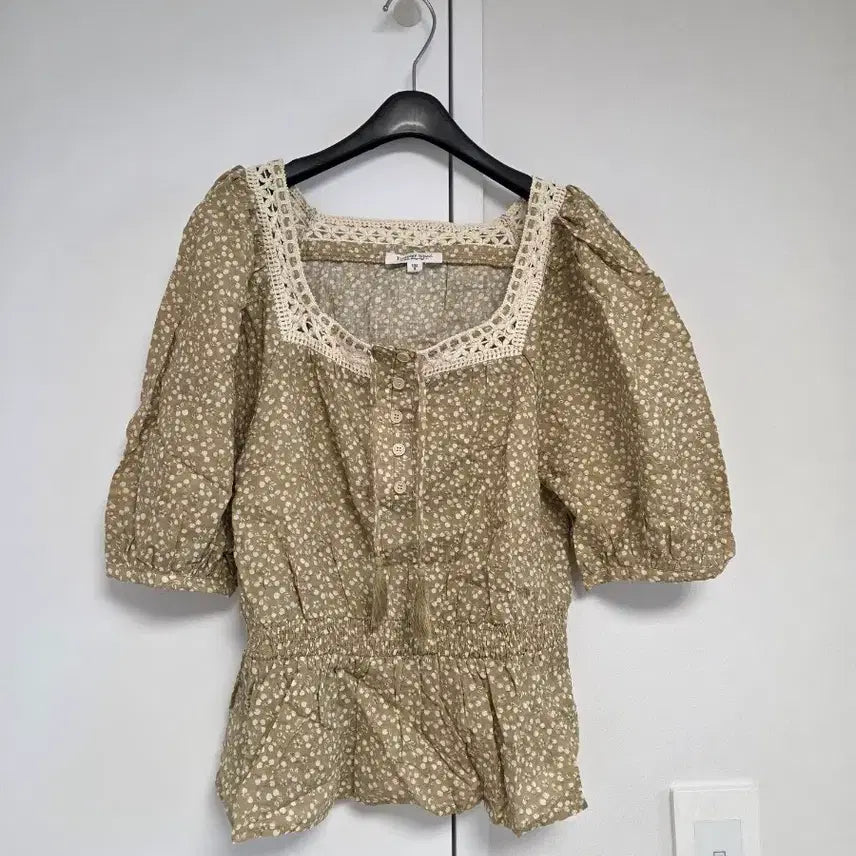 [BUNJANG] Thursday Island Blouse / 써스데이아일랜드 블라우스