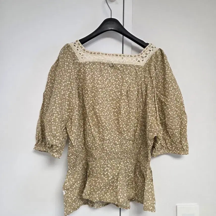 [BUNJANG] Thursday Island Blouse / 써스데이아일랜드 블라우스