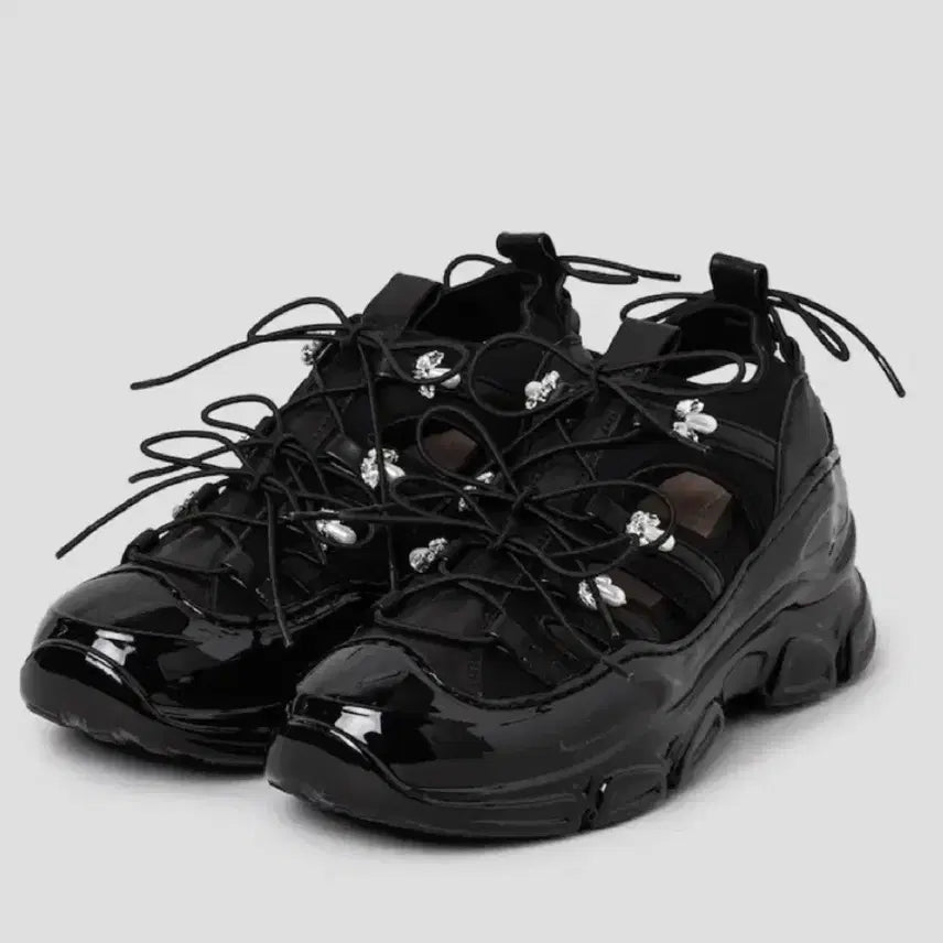 [SOLD OUT] 시몬로샤 비즈 스니커즈 240 (37사이즈)