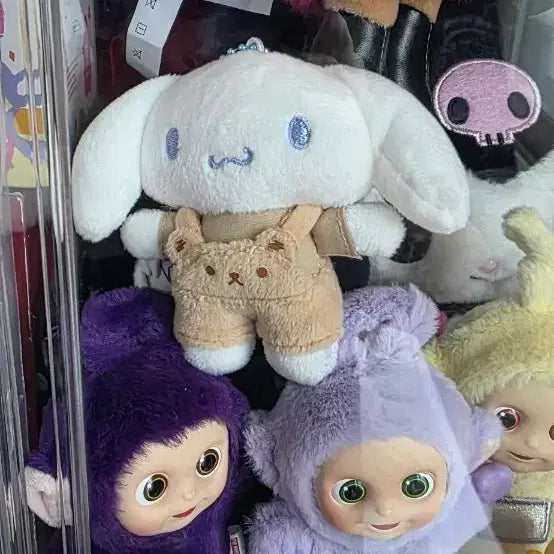 [BUNJANG] Sanrio Cinnamoroll Tiny Charm Overalls Keyring / 시나모롤 타이니참 멜빵바지 인형 키링 판매합니다