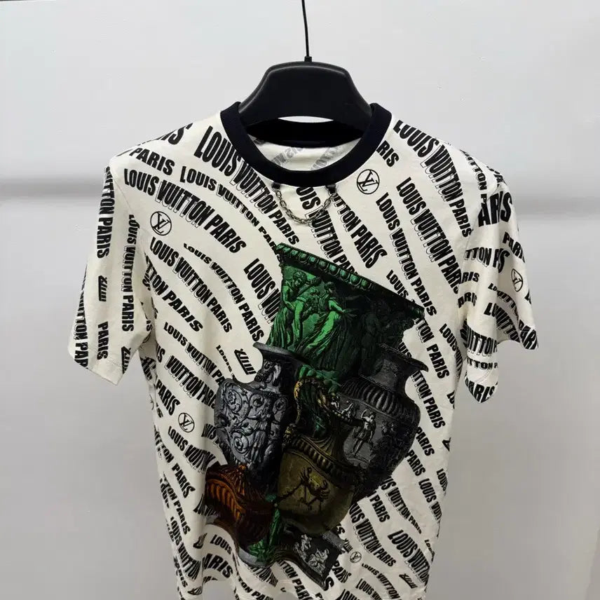 [SOLD OUT] 루이비통 레터링 반팔 백화점판 S