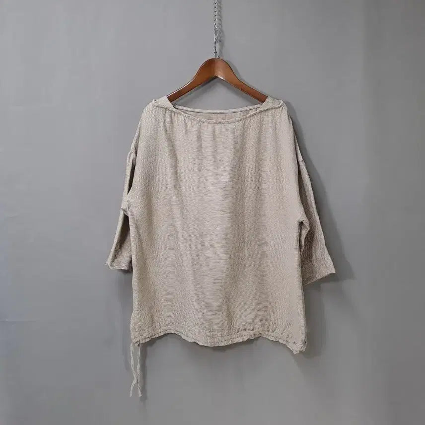[BUNJANG] Beige Ribbed Hem String Oversized 3/4 Sleeve Blouse / 베이지 잔골지 밑단 스트링 오버핏 7부 소매 블라우스