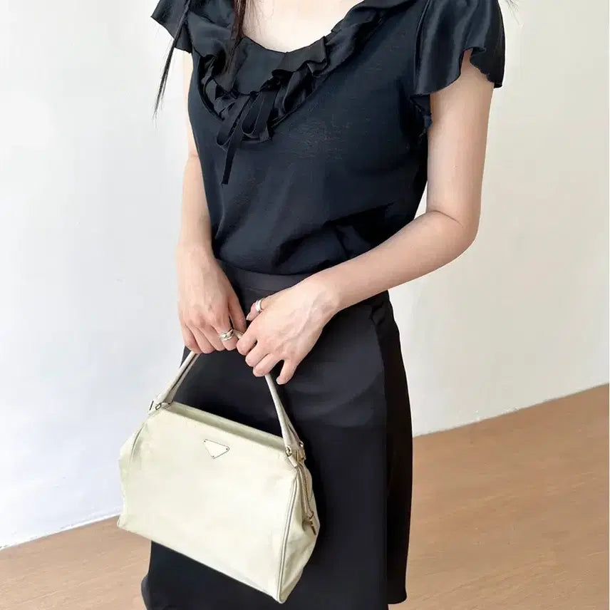 [BUNJANG] Prada 2000s Nylon Handbag / 프라다 2000년대 나일론 핸드백 (오아엔스 빈티지)