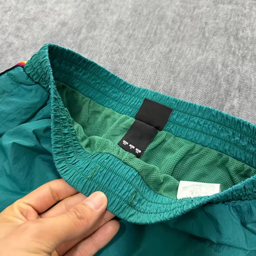 [BUNJANG] Xs New Era Nylon Shorts / Xs 뉴에라 나일론 반바지