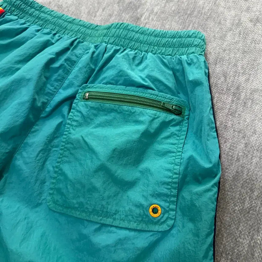 [BUNJANG] Xs New Era Nylon Shorts / Xs 뉴에라 나일론 반바지