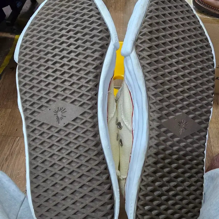 [BUNJANG] Maison Mihara Yasuhiro Sneakers / 메종 미하라 야스히로