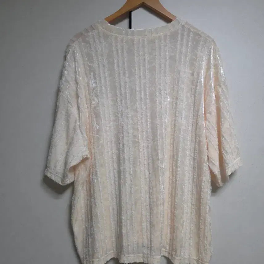 [BUNJANG] Franc Velvet Ruffle Stitching T-shirt / 프랑 franc 벨벳 러플 스티칭 티셔츠