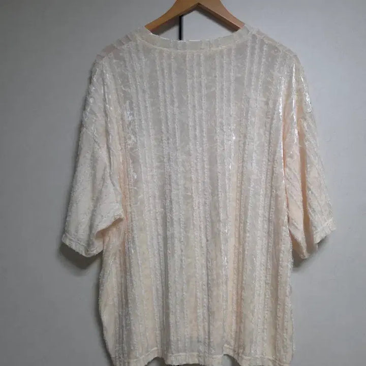 [BUNJANG] Franc Velvet Ruffle Stitching T-shirt / 프랑 franc 벨벳 러플 스티칭 티셔츠