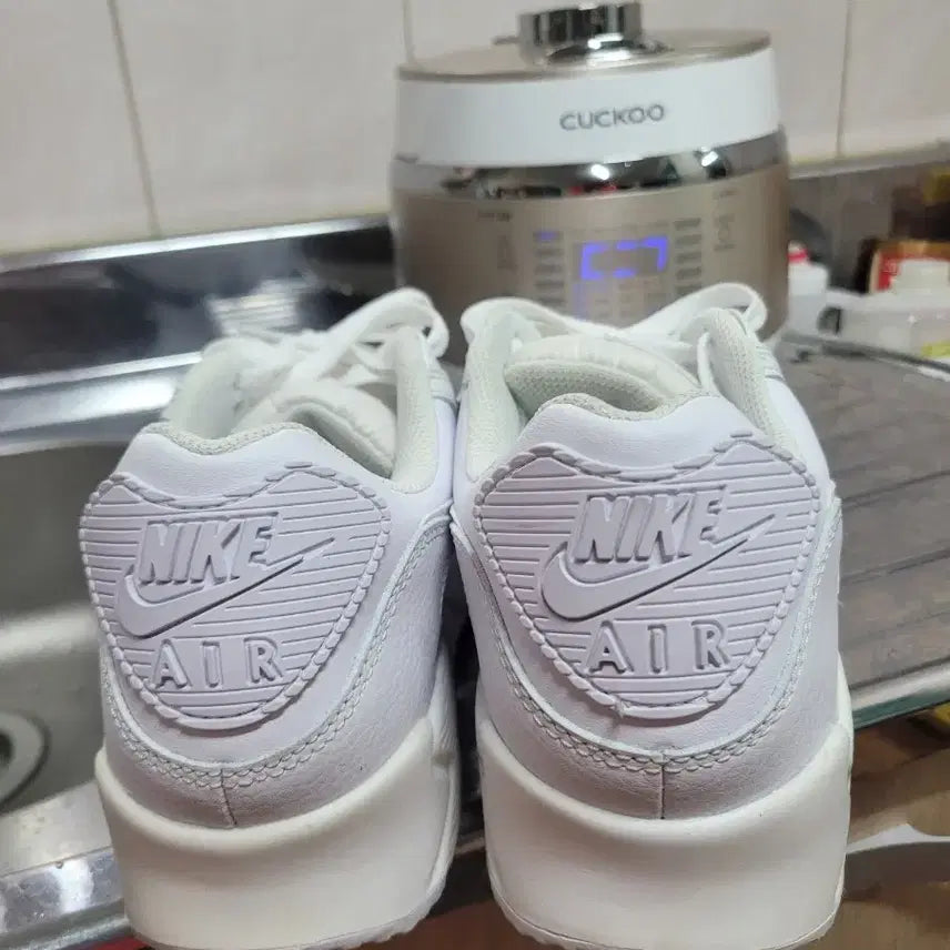 [BUNJANG] Nike Air Max 90 White Sneakers / 나이키 에어맥스 90 화이트 290mm