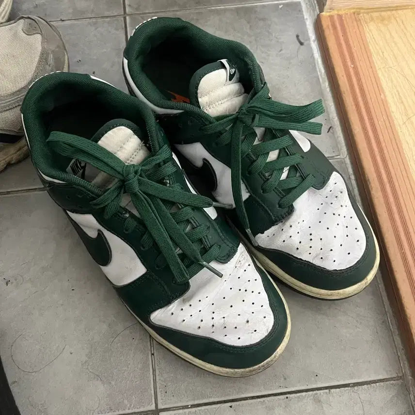 [BUNJANG] Nike Dunk Low Green/White Sneakers / 나이키 덩크 로우 그린/화이트