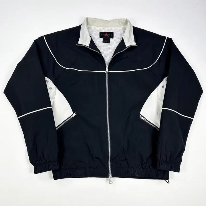 [BUNJANG] Nike Jordan Flight Windbreaker Jacket Oreo (M) / (M) 나이키 조던 플라이트 바람막이 자켓 오레오