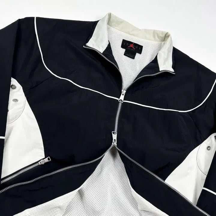 [BUNJANG] Nike Jordan Flight Windbreaker Jacket Oreo (M) / (M) 나이키 조던 플라이트 바람막이 자켓 오레오