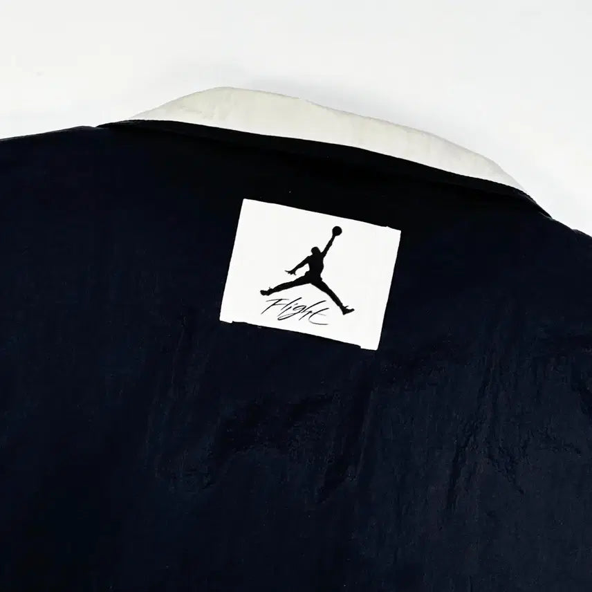 [BUNJANG] Nike Jordan Flight Windbreaker Jacket Oreo (M) / (M) 나이키 조던 플라이트 바람막이 자켓 오레오