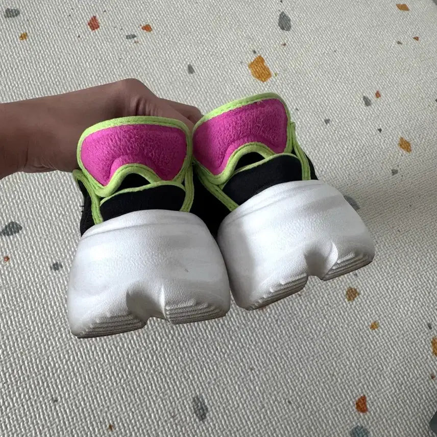 [BUNJANG] Nike Aqua Rift 240 Sneakers / 나이키 아쿠아리프트 240