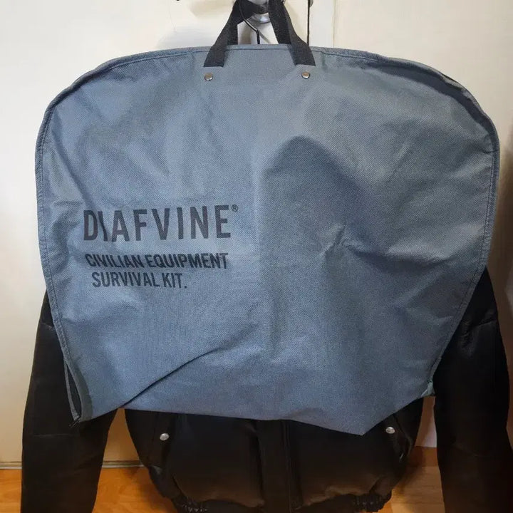 [BUNJANG] DIAPVINE DV.LOT 696 Lambskin Armor Duck Down Jacket / XL) 디아프바인 DV.LOT 696 램스킨 아머 덕다운 패딩 양가죽