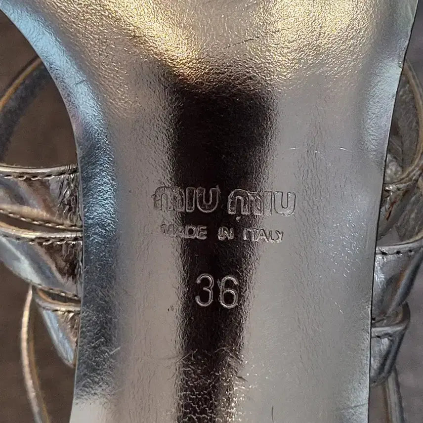 [BUNJANG] Miu Miu Silver Sandals (230) / 미우미우  샌들 230