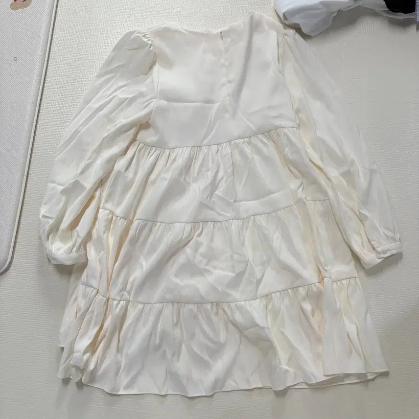 [BUNJANG] Mini Ruffle Dress / 새옷) 미니캉캉원피스 총기장 84cm